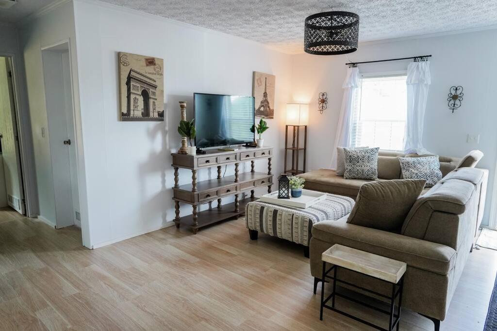 Beautiful Stylish 3 Bedroom Home In Гринвилл Экстерьер фото